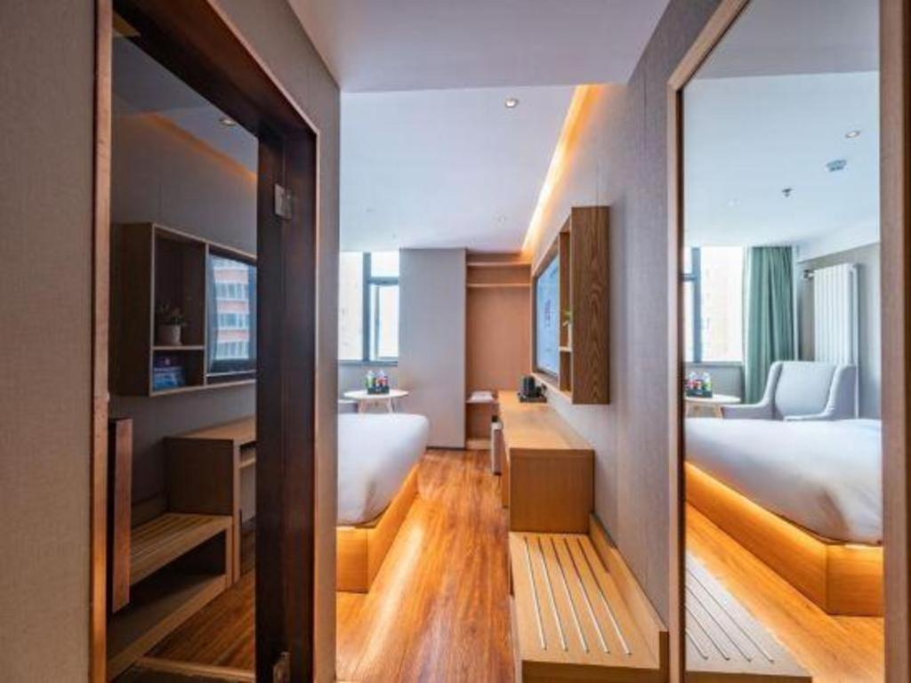 Yitel Hotel 4*