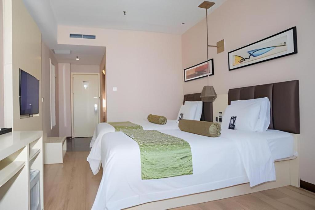 Hotel Yitel 4*